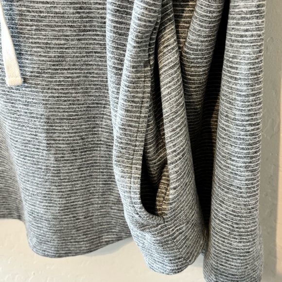 Evereve Faith Stripe Brushed Hoodie - Picture 8 of 11